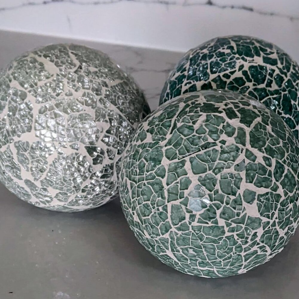 5 Decorative Orbs set, 4 Inch Decorative Balls Glass Mosaic Sphere Balls - Picture 2 of 7